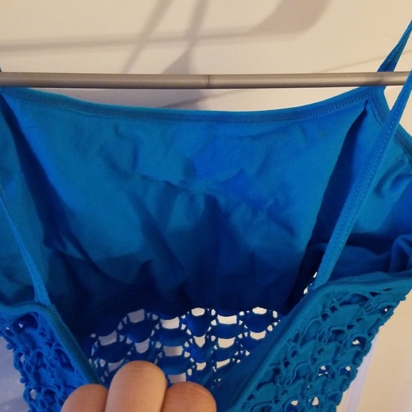 Blue tank top - Picture 4 of 4